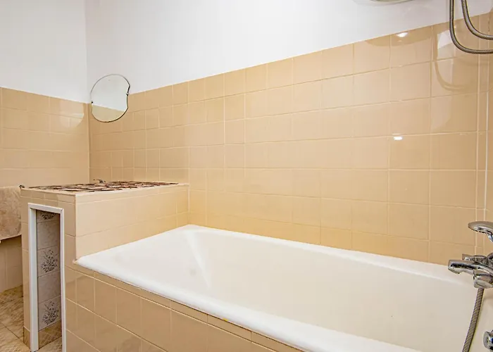 Amazing In With Wifi Lägenhet Raslina